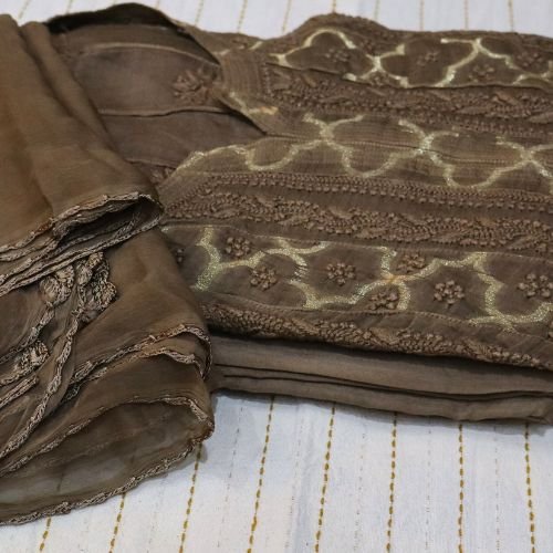 Chikankari Kurti With Banarsi Style & Chiffon Dupatta.