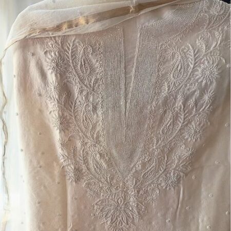 Elegance in every thread, Chikankari on Soft Mul Chanderi.