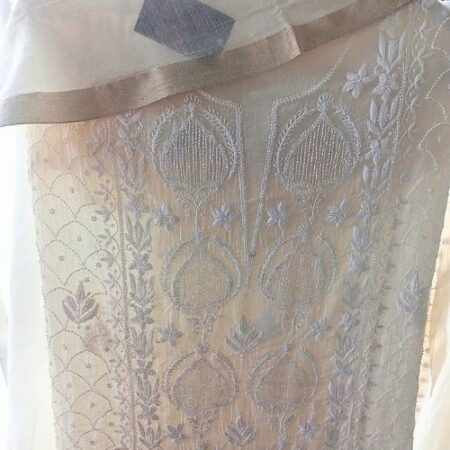 Elegance in every thread, Chikankari on Soft Mul Chanderi.