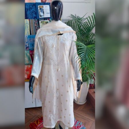 Elegance in every thread, Chikankari on Soft Mul Chanderi with poth and cutdana work.