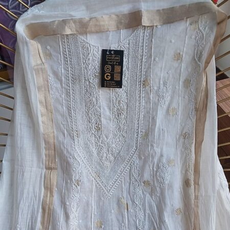 Elegance in every thread, Chikankari on Mul Chanderi with poth work and cutdana work.