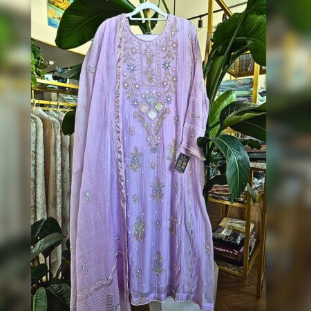 Elegance in every thread, Chikankari on Mul mul with kasab, poth work and cutdana work.